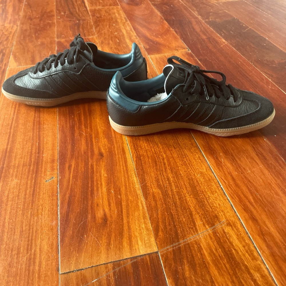 Adidas Womens Samba OG "black gum" - Picture 3 of 8